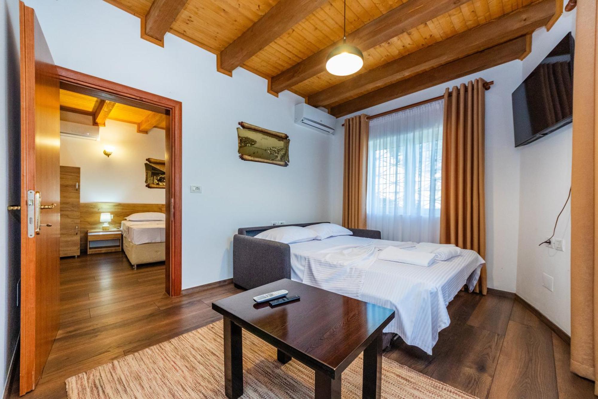 Hotel Grandpa'S House Bahçallëk المظهر الخارجي الصورة