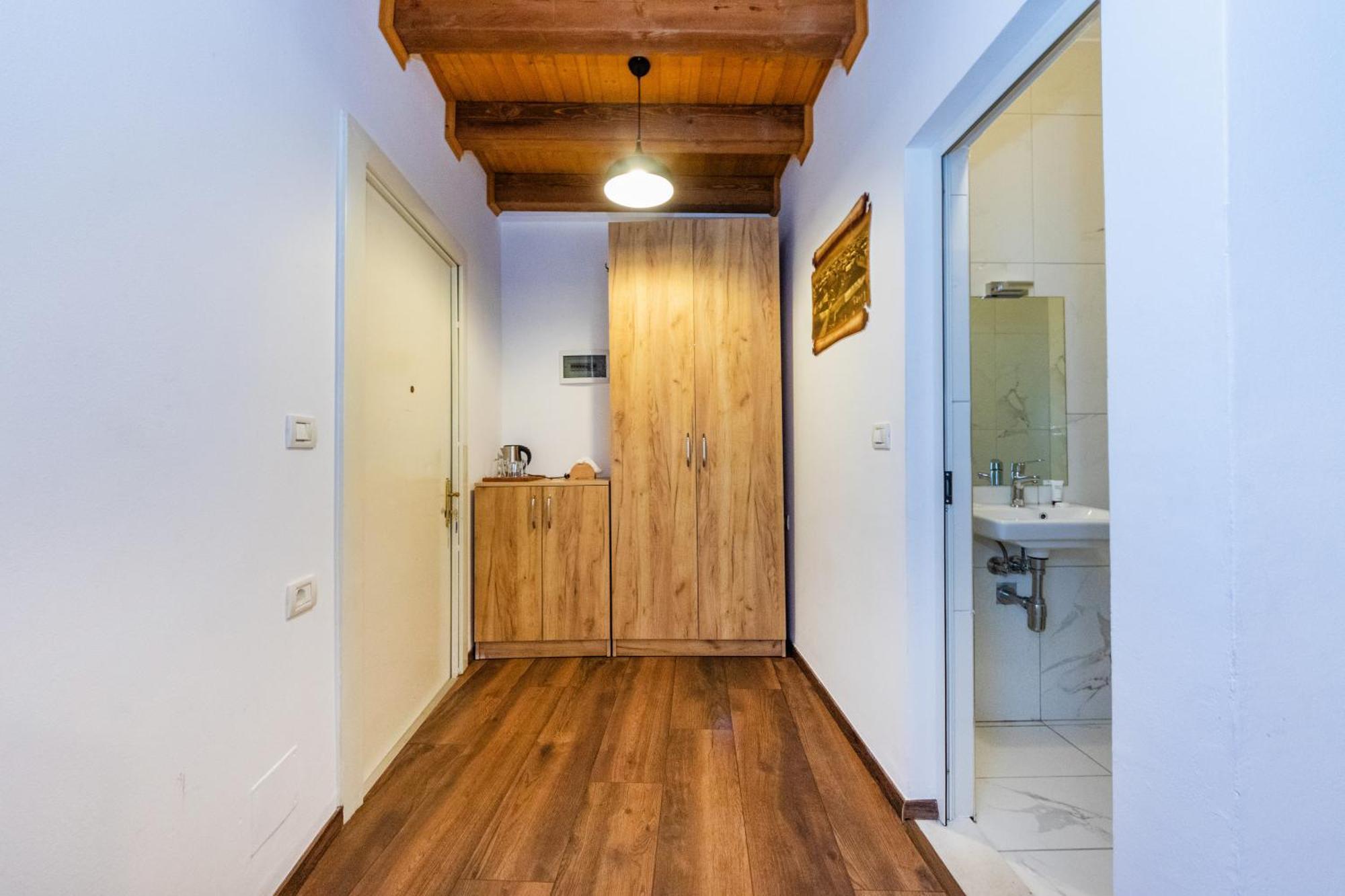 Hotel Grandpa'S House Bahçallëk المظهر الخارجي الصورة