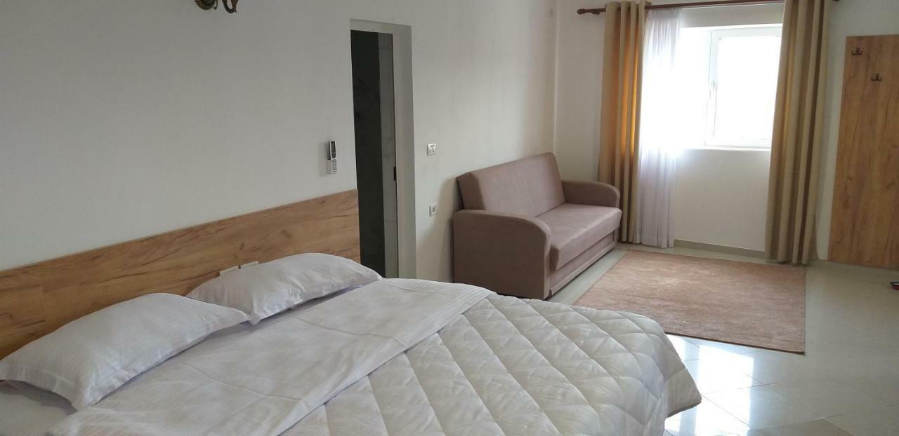 Hotel Grandpa'S House Bahçallëk المظهر الخارجي الصورة