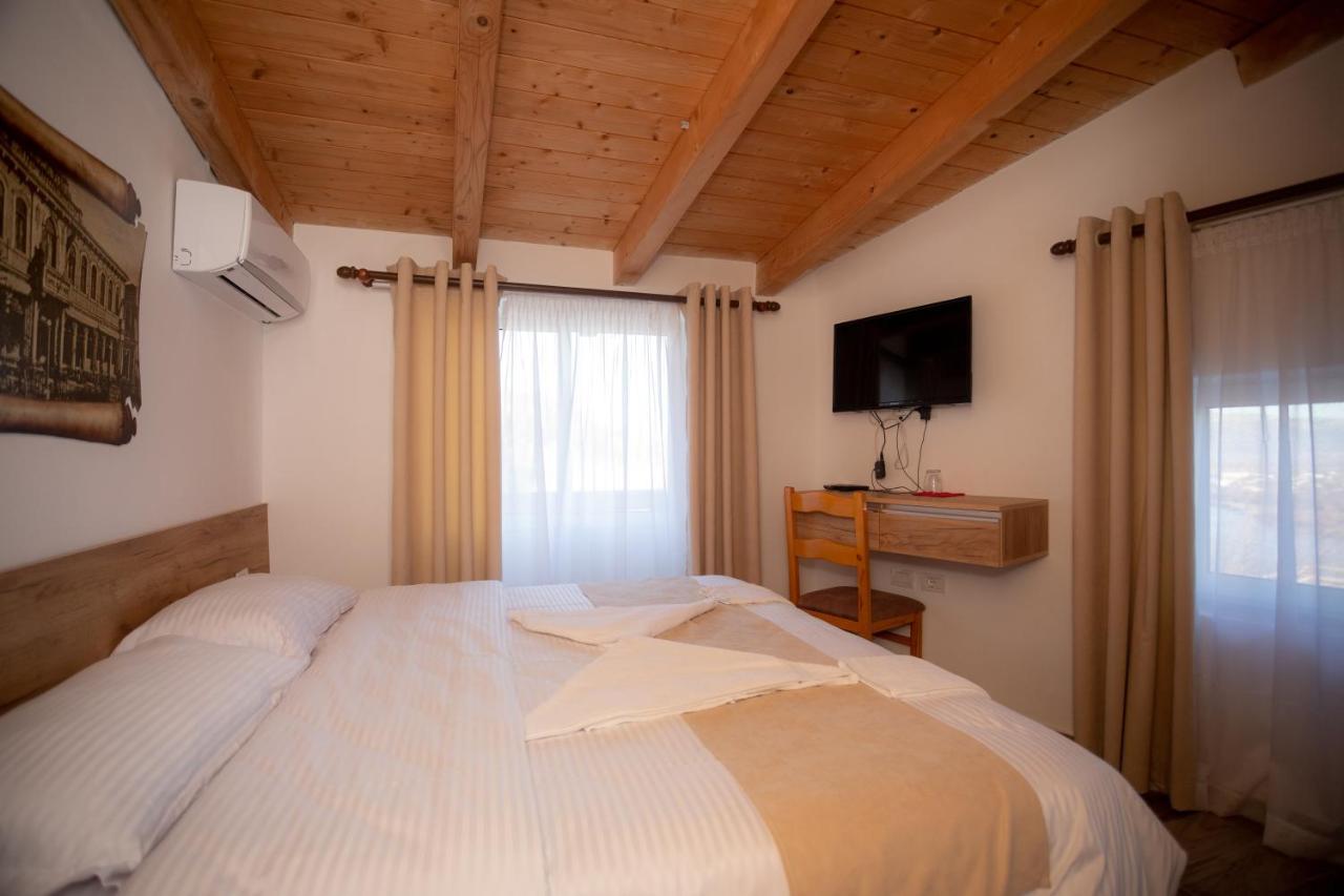 Hotel Grandpa'S House Bahçallëk المظهر الخارجي الصورة
