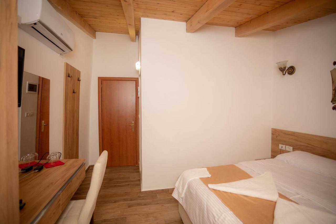 Hotel Grandpa'S House Bahçallëk المظهر الخارجي الصورة
