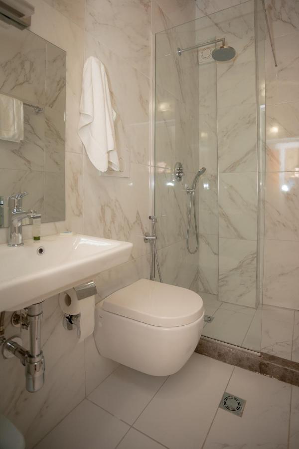 Hotel Grandpa'S House Bahçallëk المظهر الخارجي الصورة
